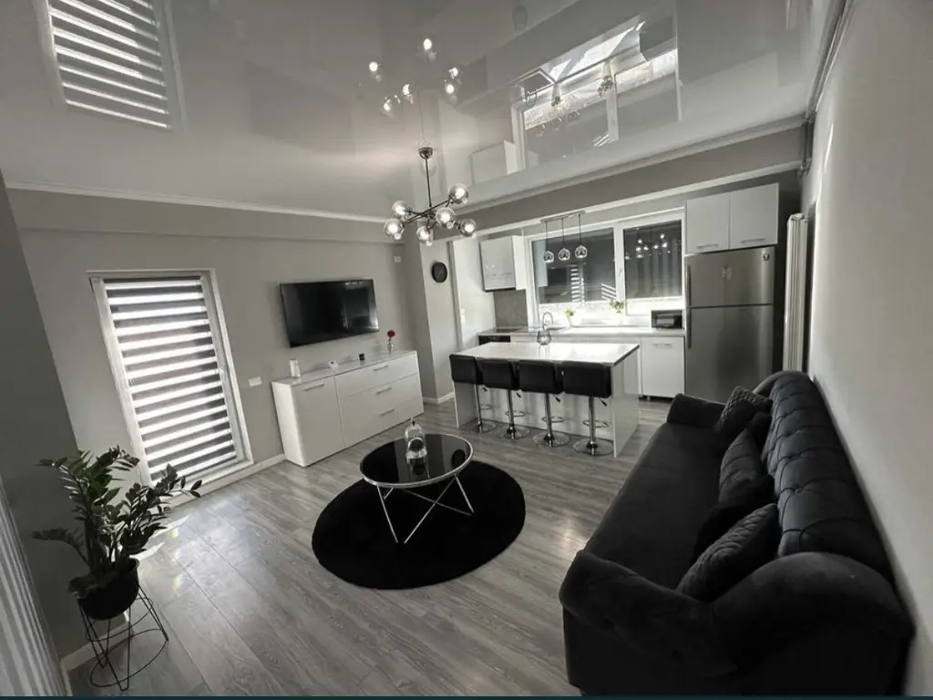 Ap cu 2 camere decomandat de lix
