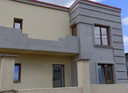 Proprietar Casa Valea Lupului GARAJ