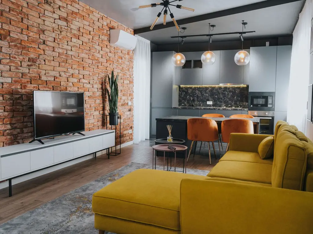 3 camere, ultracentral, Oradea. 239 000 E