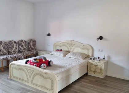 BRASADAS vinde casă cu teren generos in zona 14 Mai.