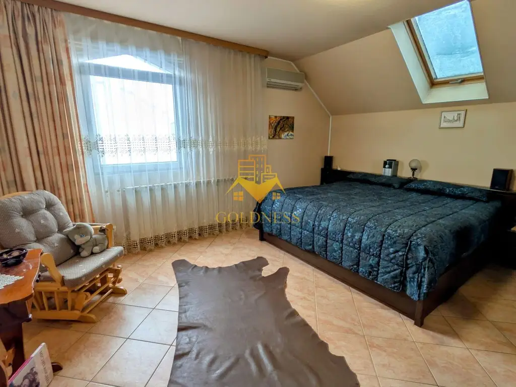 Vila, 6 Camere, 365 mp, 4 bai, Andrei Muresanu, Constantin Brancusi