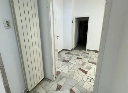 PROPRIETAR vand spatiu comercial pe Stefan Cel Mare
