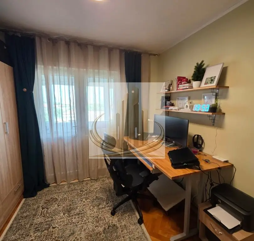 Apartament 3 camere de vânzare – Gheorghe Lazăr
