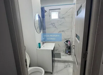 Apartament 3 camere de vânzare – Tineretului, bloc turn