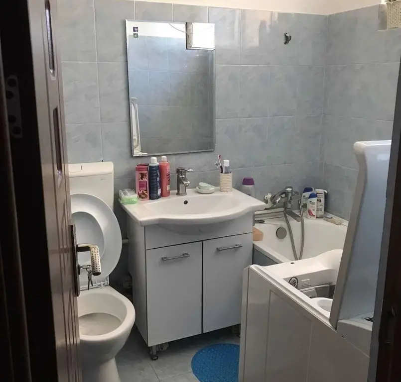 Apartament de vanzare 2 camere zona Abator
