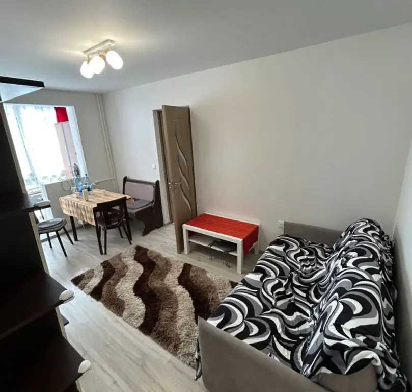 Apartament modern cu 3 camere luminos, disponibil pentru închiriere