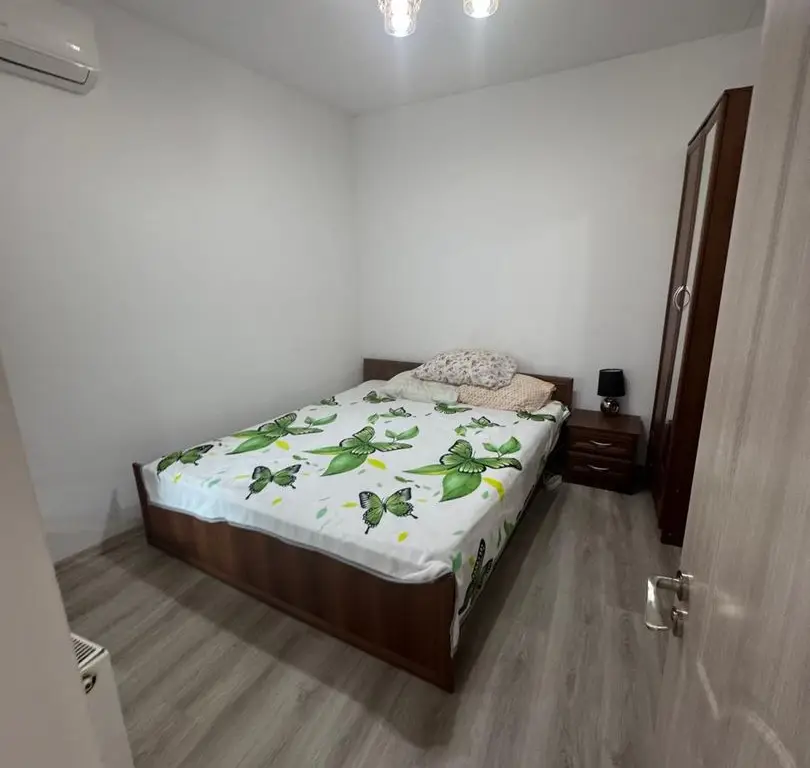 Casă de vânzare – Strada Crinului