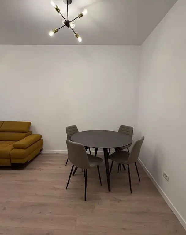Apartament de Inchiriat - 2 Camere - 61 MP - Zona Grand Arena