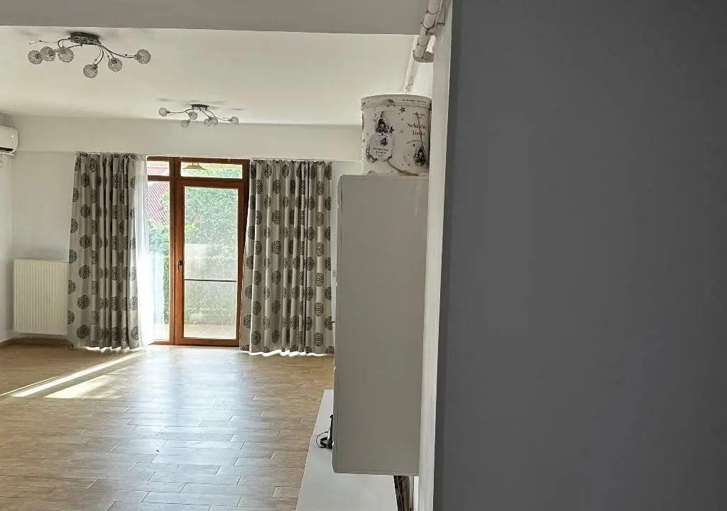 Apartament Damaroaia 3 camere 101 utili parcare subteran+Boxa Direct Proprietar