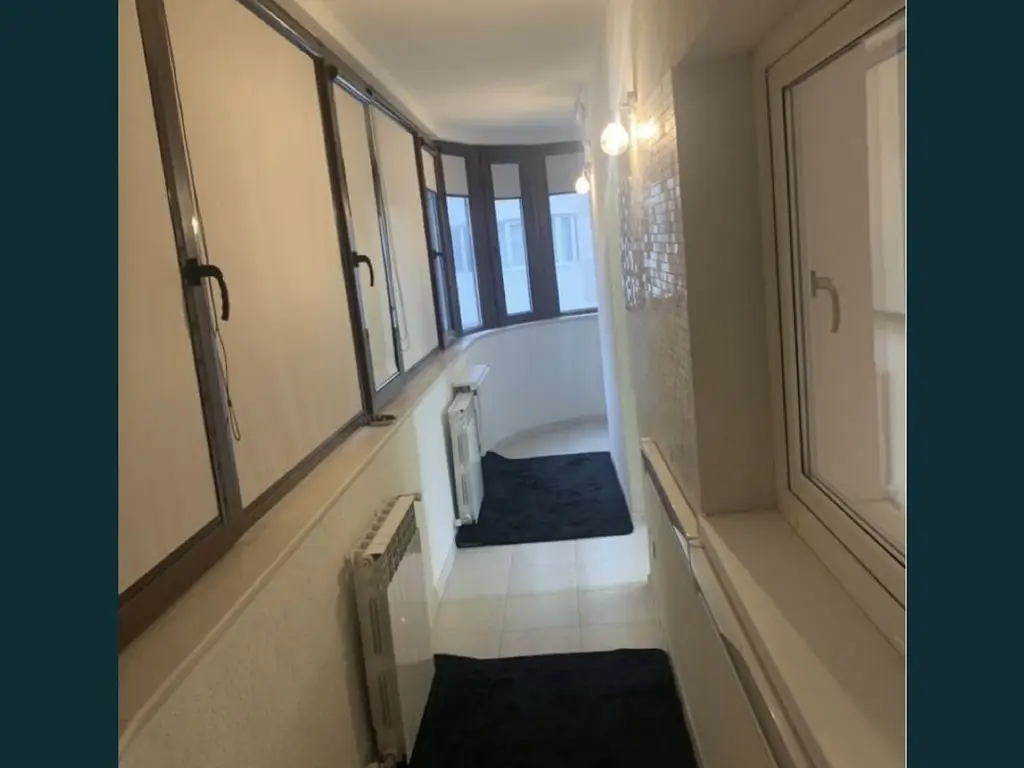 Studio,52 mp,mobilat, nou