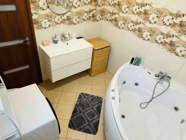 Vila de locuit + birouri P+1+M in Antiaeriana - Margeanului