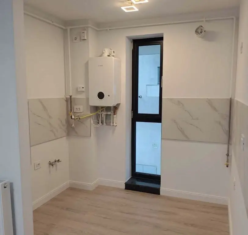 2 apartamente de vanzare