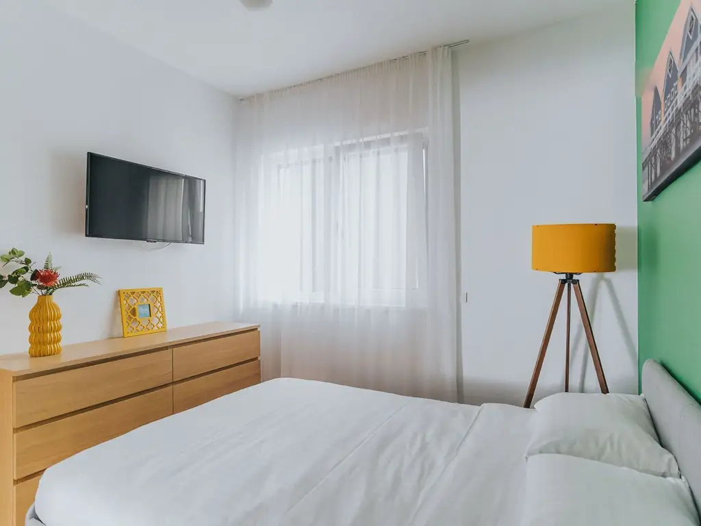 3 camere, ultracentral, Oradea. 235 000 E. Comision 0