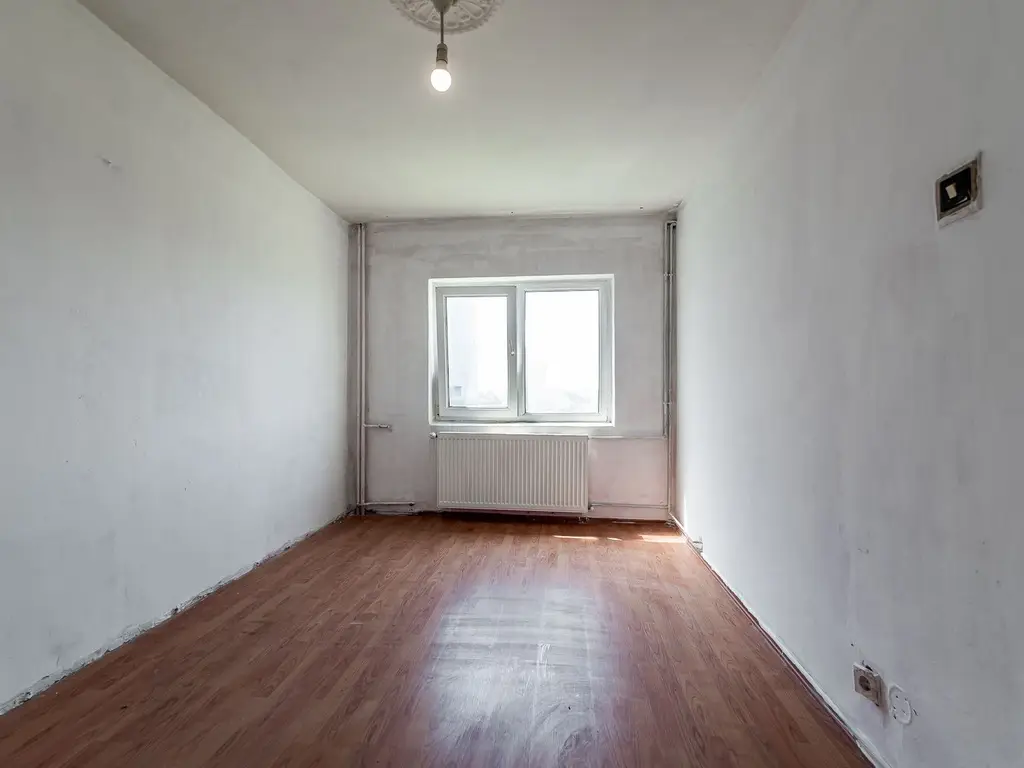 Apartament 3 camere în Vlaicu (zona Agora Mall) – etaj 2/4