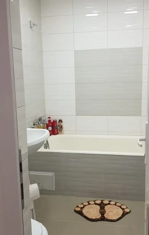 Apartament 4 camere Huedin