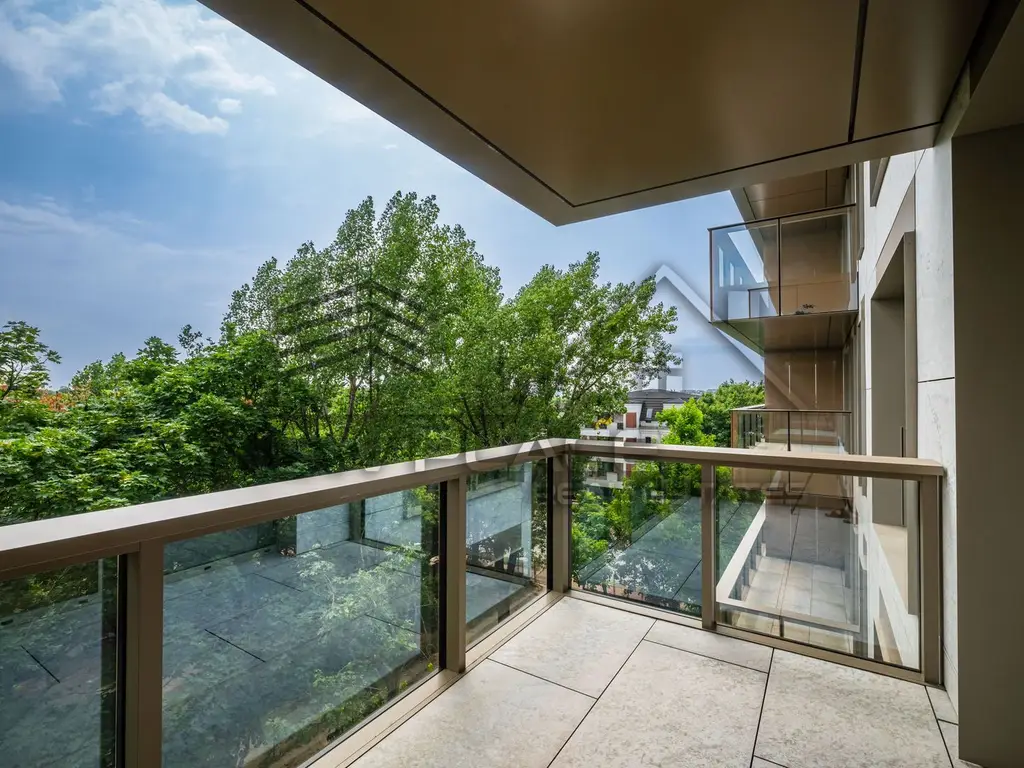 IANCU NICOLAE | Apartament exclusivist | 218,550 + TVA | Ultra Lux