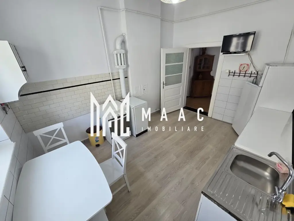 Apartament 4 camere 156 mpu zona Centrala Garaj Pivnita