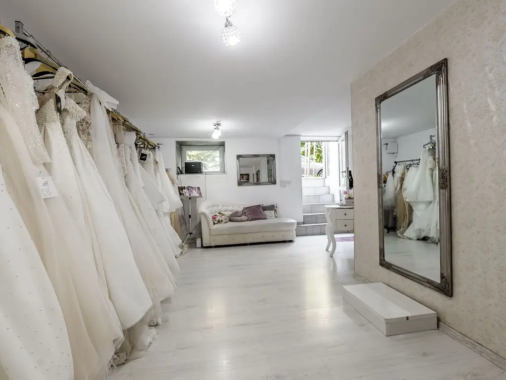 Spațiu comercial cu accesibilitate, str. Bolintineanu, lângă Podgoria