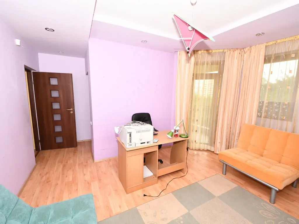 Vila spatioasa, pretabil pentru locuit/clinica, zona Micro 17 – Galati