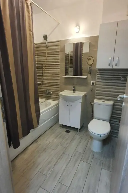 Inchiriez apartament 2 cam rotar park iuliu maniu metrou pacii
