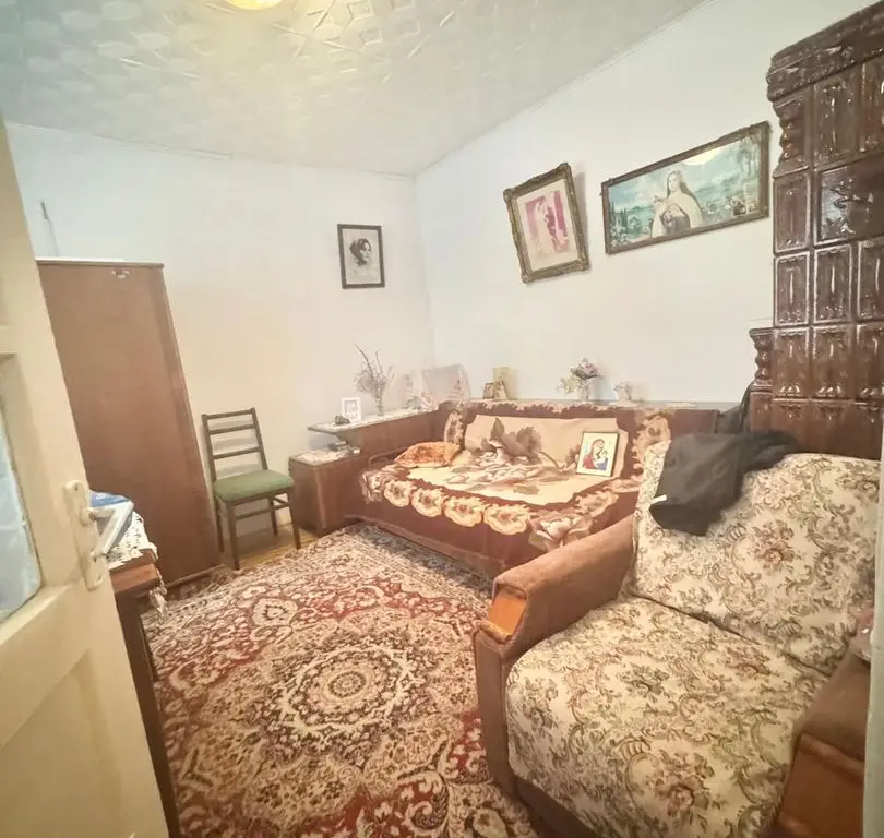 Casă de vânzare – Strada Mugurilor