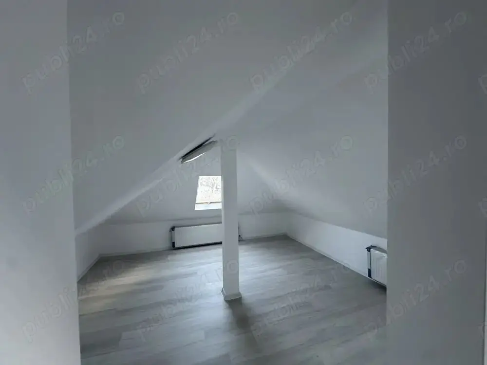 BRASADAS vinde Duplex 4 cam și curte 80 mp IRIS Bd. Muncii.