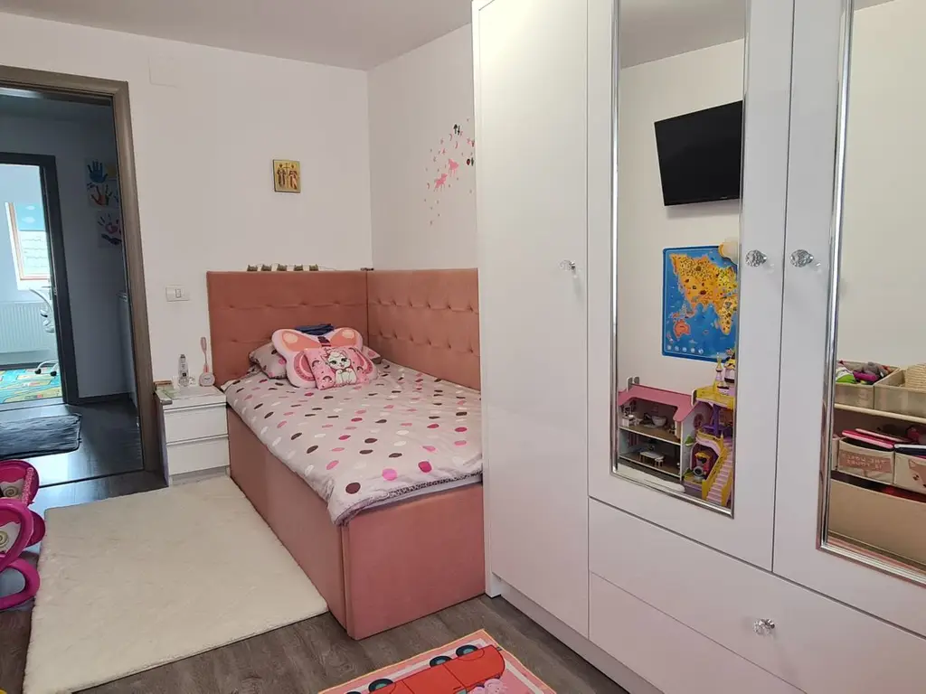Casa mobilata si utilata in Cartier Izvor Tarlungeni Brasov