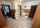 Casă spațioasă cu 2 apartamente, acces din 2 străzi – zona Lipovei