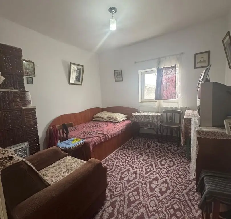 Casă de vânzare – Strada Mugurilor