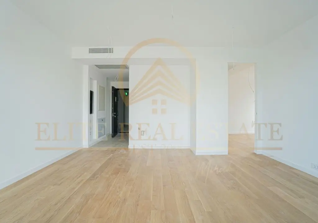 Stațiunea Mamaia - Vânzare apartament cu 4 camere, 3 bai cu vedere la lac.