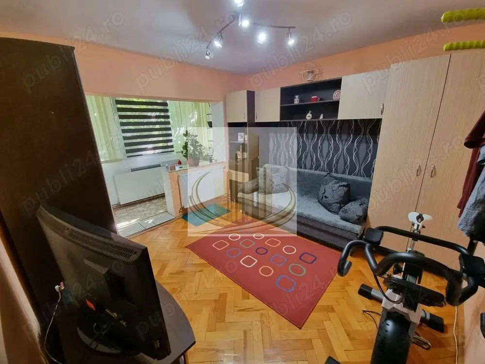 Apartament 3 Camere | Decomandat | Etaj 3/5 | Zonă Calea Aradului