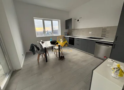 Casa moderna, prima inchiriere, 600 mp teren, curte, parcare, Dezmir