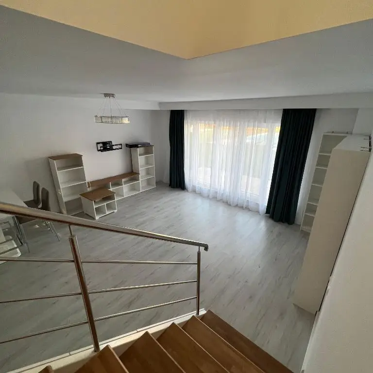Proprietar inchiriez Cosmopolis Vila N semi-mobilat