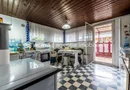 Casa 3 camere, bucatarie si baie, in zona centrala din Chisineu-Cris