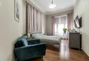 Apartament ultracentral cu 4 camere decomandat, etaj intermediar