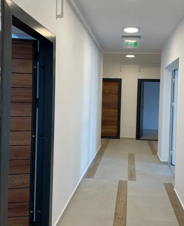 Vanzare apartament nou 2 camere zona Tractorul