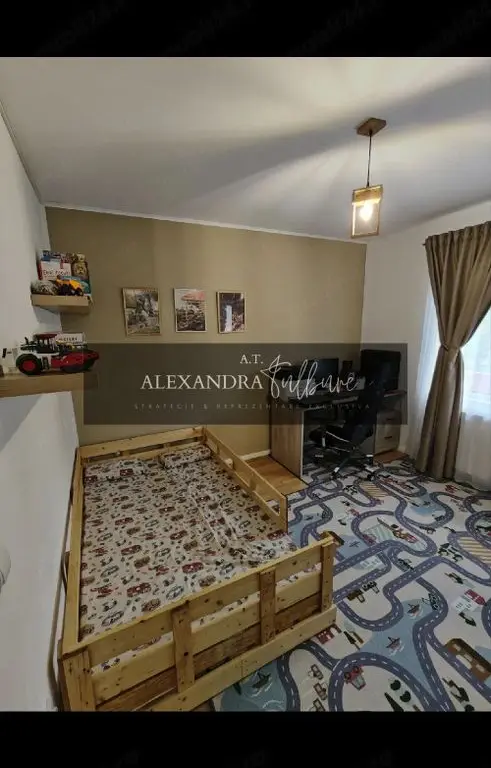Apartament 3 camere, etaj intermediar, 2balcoane, parcare