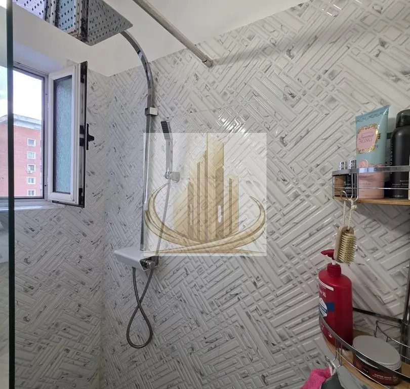 Apartament 3 camere de vânzare – Gheorghe Lazăr