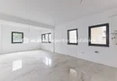 VÂNDUT! Apartament nou, ultracentral, cu loc de parcare privat