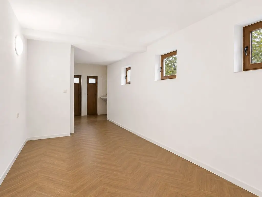 Casă individuală spațioasă cu teren de 987 mp | Ideală pentru locuință