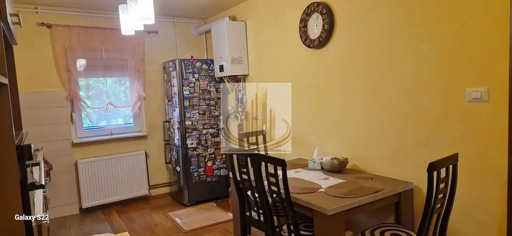 Apartament 4 camere decomandat, 82 mp, etaj 1, Aradului