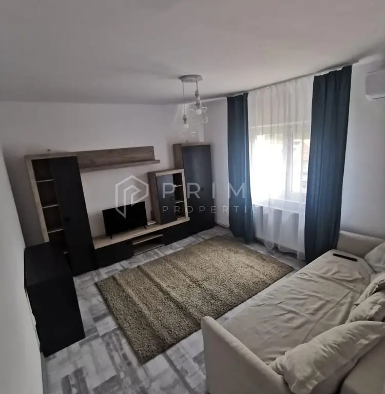 Apartament cu 1 cameră, renovat complet