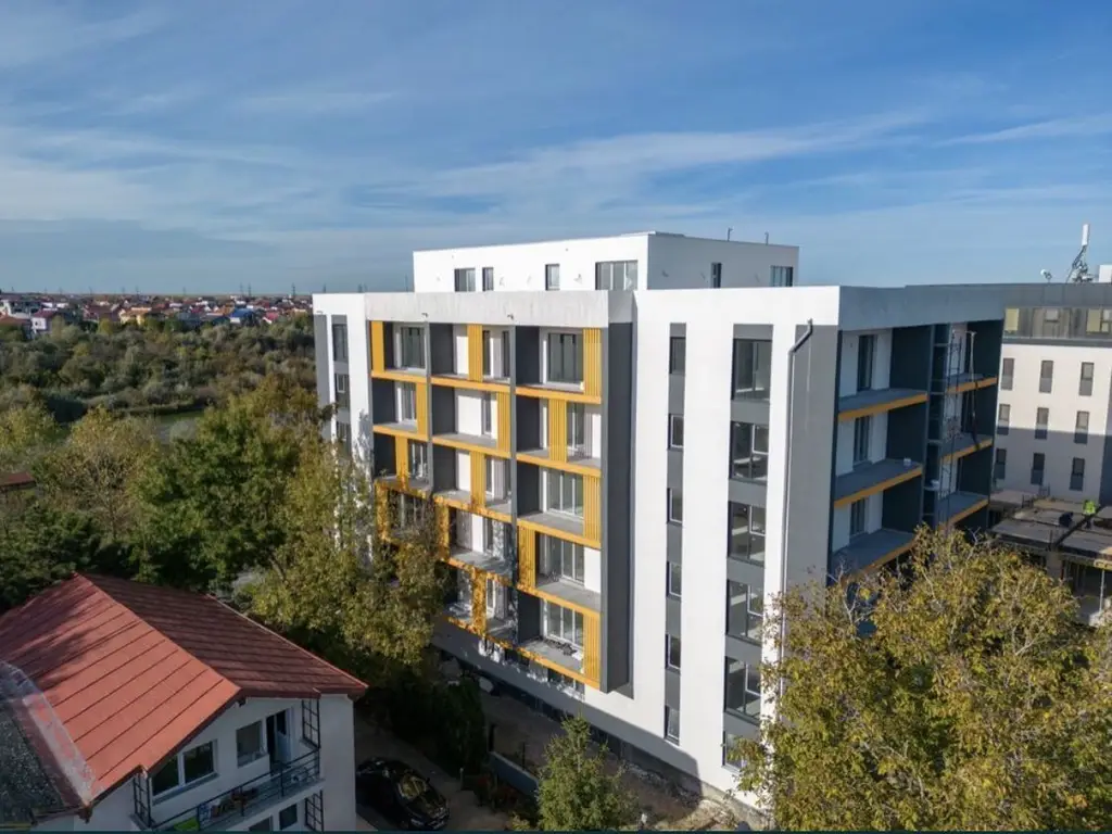 2 camere sptioase 70 mpc predare la Cheie