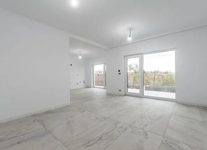 Casă nouă 2025 cu terasă rooftop – 5 camere, design modern, în Gai