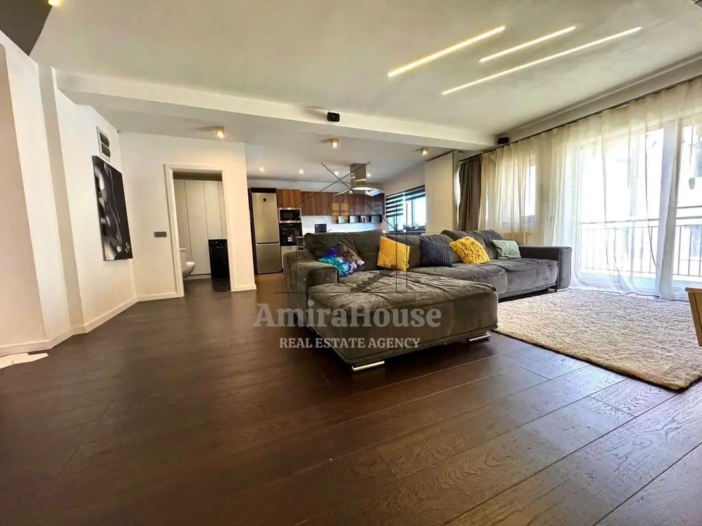 Apartament 3 camere, 107 mp, finisat, parcare, cartierul Europa