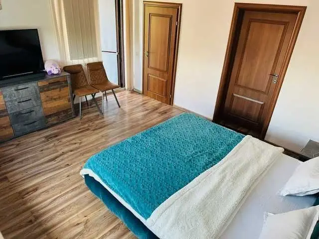 Vila de locuit + birouri P+1+M in Antiaeriana - Margeanului