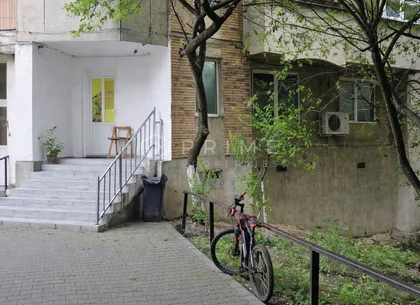 Spațiu comercial 4 camere| 80 mp | Arteră intens circulată, Tudor