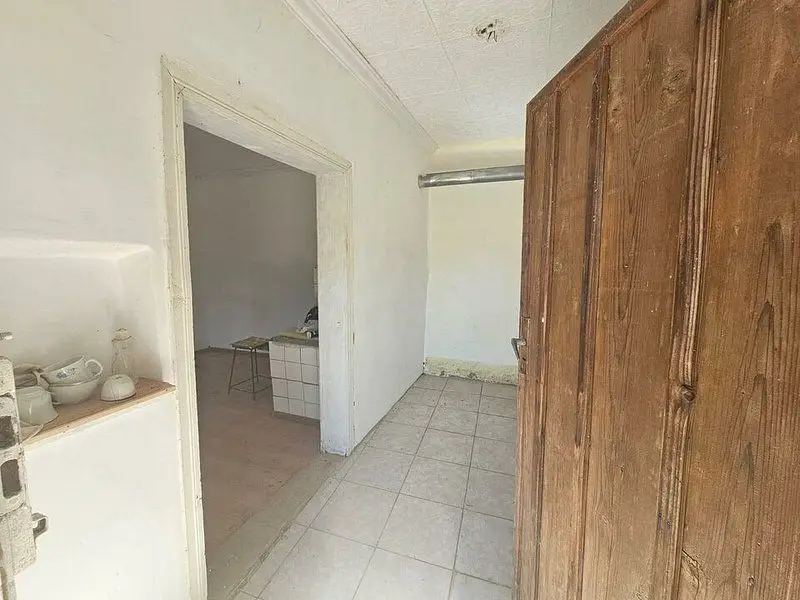 Teren 1800 mp + casa batraneasca - Fartanesti, jud. Galati