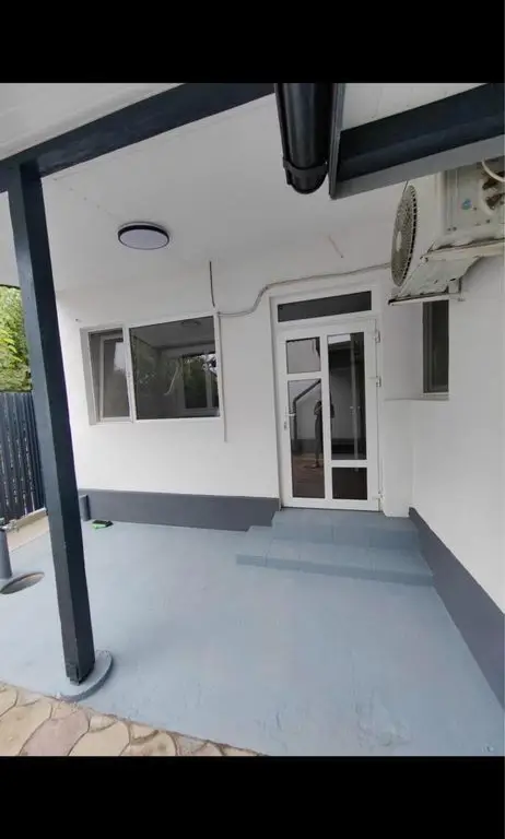 Vand Casa vizavi Cora Alexandriei