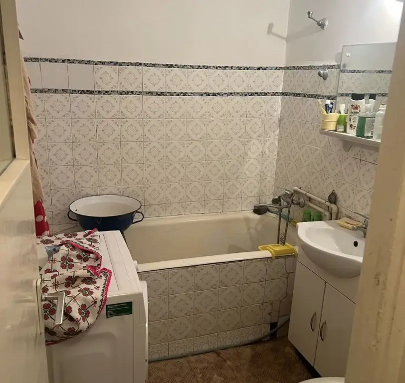Vand apartament